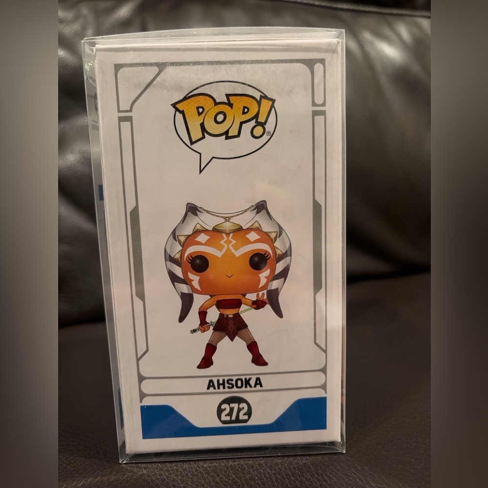 Star Wars Funko Pop 
Ahsoka #272 Special Edition –– New & Boxed(F36)&✨